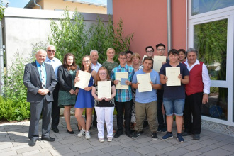 7 Schüler absolvieren erfolgreichen Abschluss